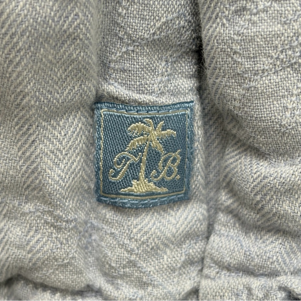 Tommy Bahama Light Blue Casual Beachy Button Down Shirt - Picture 4 of 6